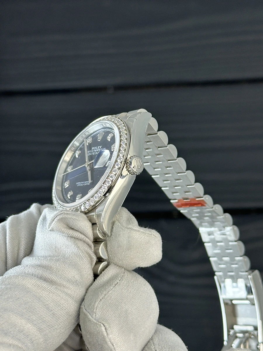 Купить копии элитных часов  Rolex OYSTER PERPETUAL DATEJUST 36 Diamonds Bezel Blue Dial 126284RBR: в наличии!