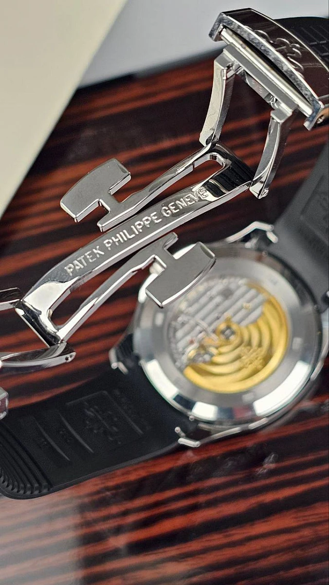 Купить копии элитных часов  Patek Philippe Aquanaut 5167A-001: в наличии!