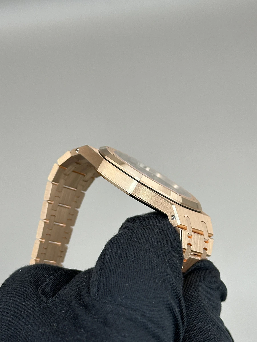 Купить копии элитных часов  Audemars Piguet Royal Oak "Jumbo" Rose Gold Extra-Thin "50th Anniversary" Юбилейные 16202ST.OO.1240ST.01: в наличии!