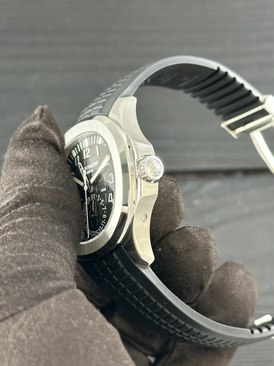 Купить копии элитных часов  Patek Philippe Aquanaut Travel Time 5164A-001: в наличии!