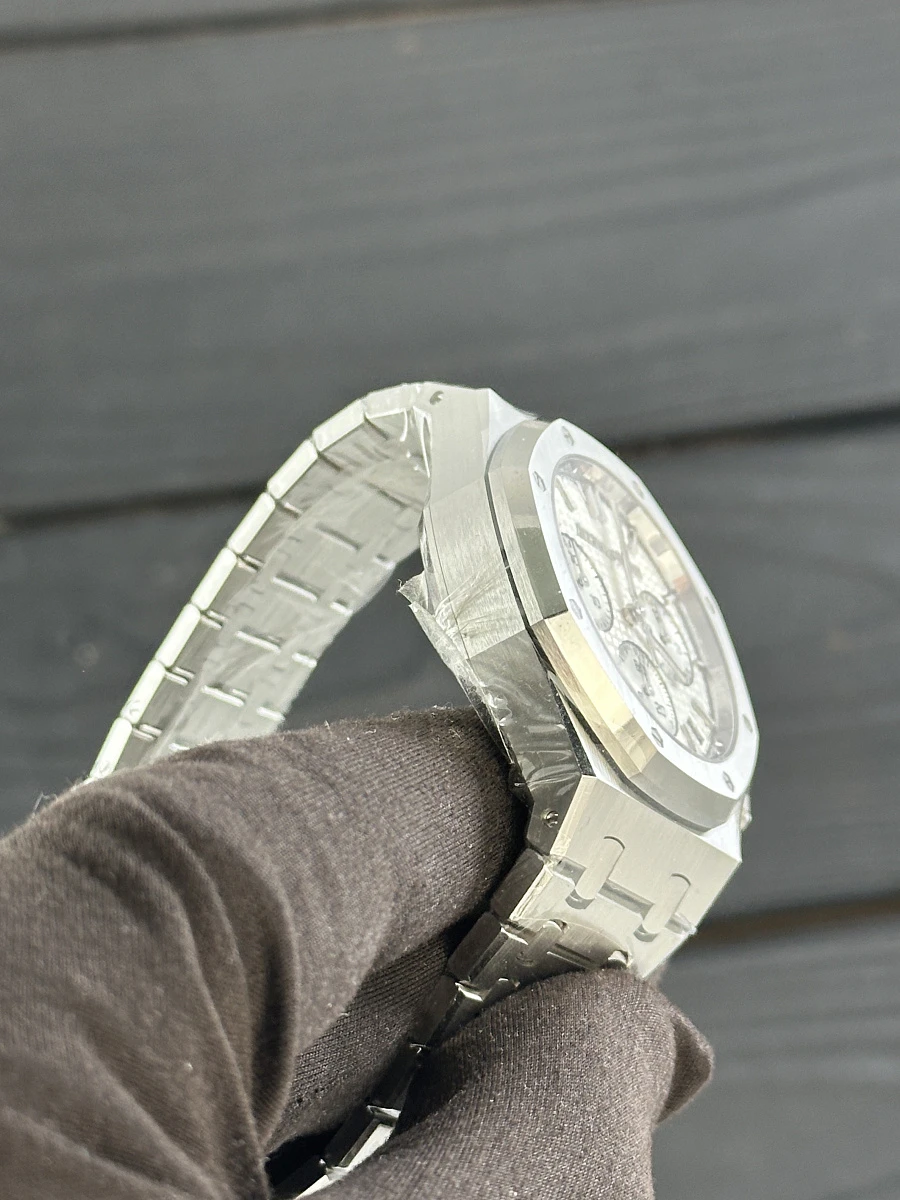 Купить копии элитных часов  Audemars Piguet Royal Oak Chronograph 41mm Silver 26240ST.OO.1320ST.07: в наличии!