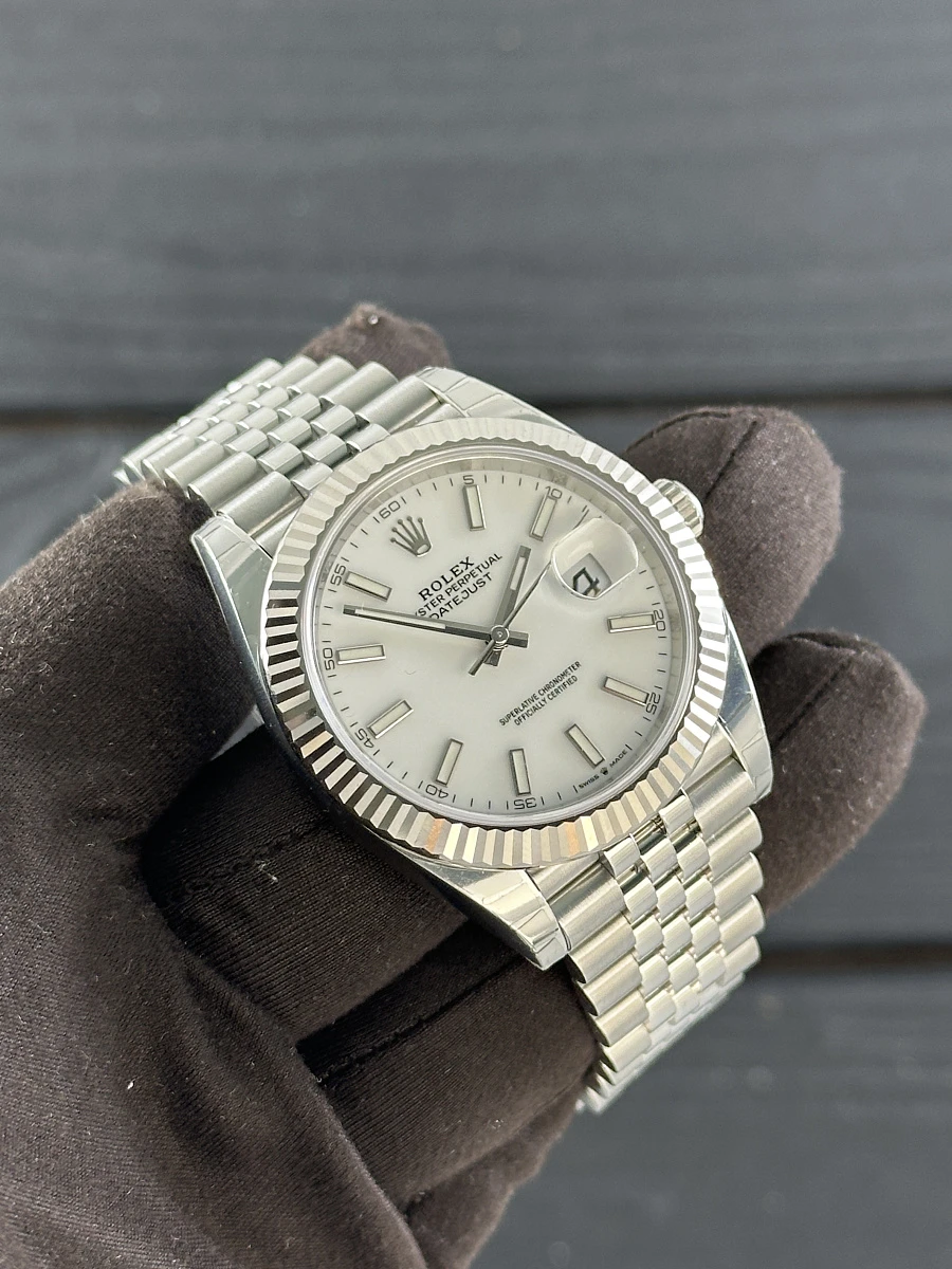 Купить копии элитных часов  Rolex Datejust 41mm White Dial 126334: в наличии!