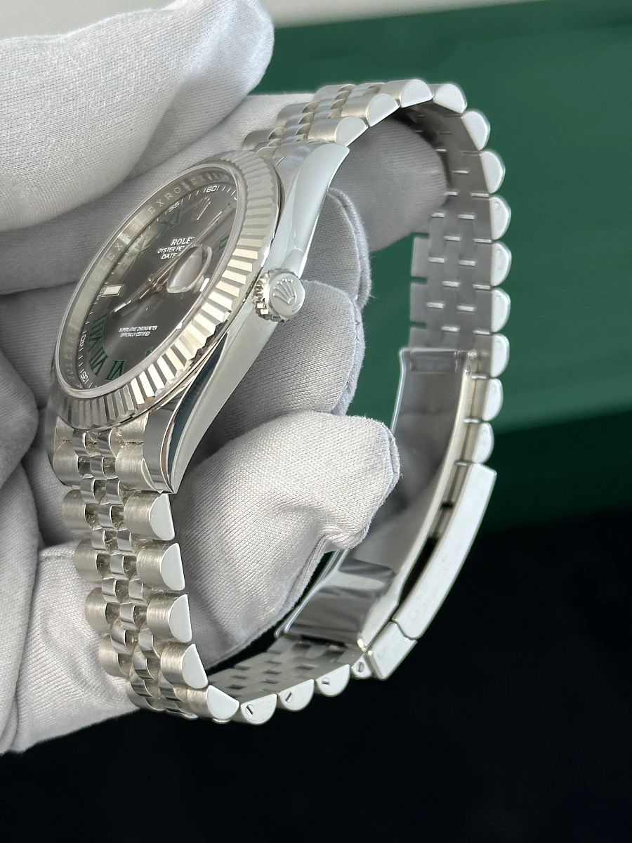 Купить копии элитных часов  Rolex Datejust 41mm Wimbledon 126334: в наличии!