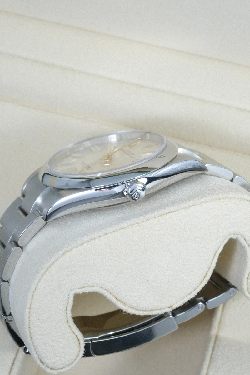 Купить копии элитных часов  Rolex Oyster Perpetual 41mm Silver Dial 124300: в наличии!