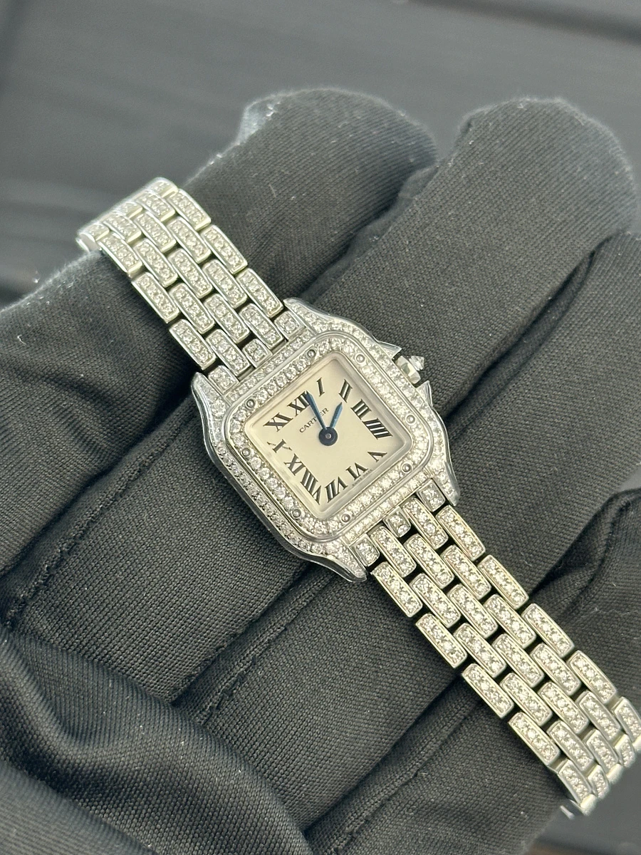 Купить копии элитных часов  Cartier Mini Panthere de Cartier Custom Diamonds Full Pave WSPN0019 FIX: в наличии!
