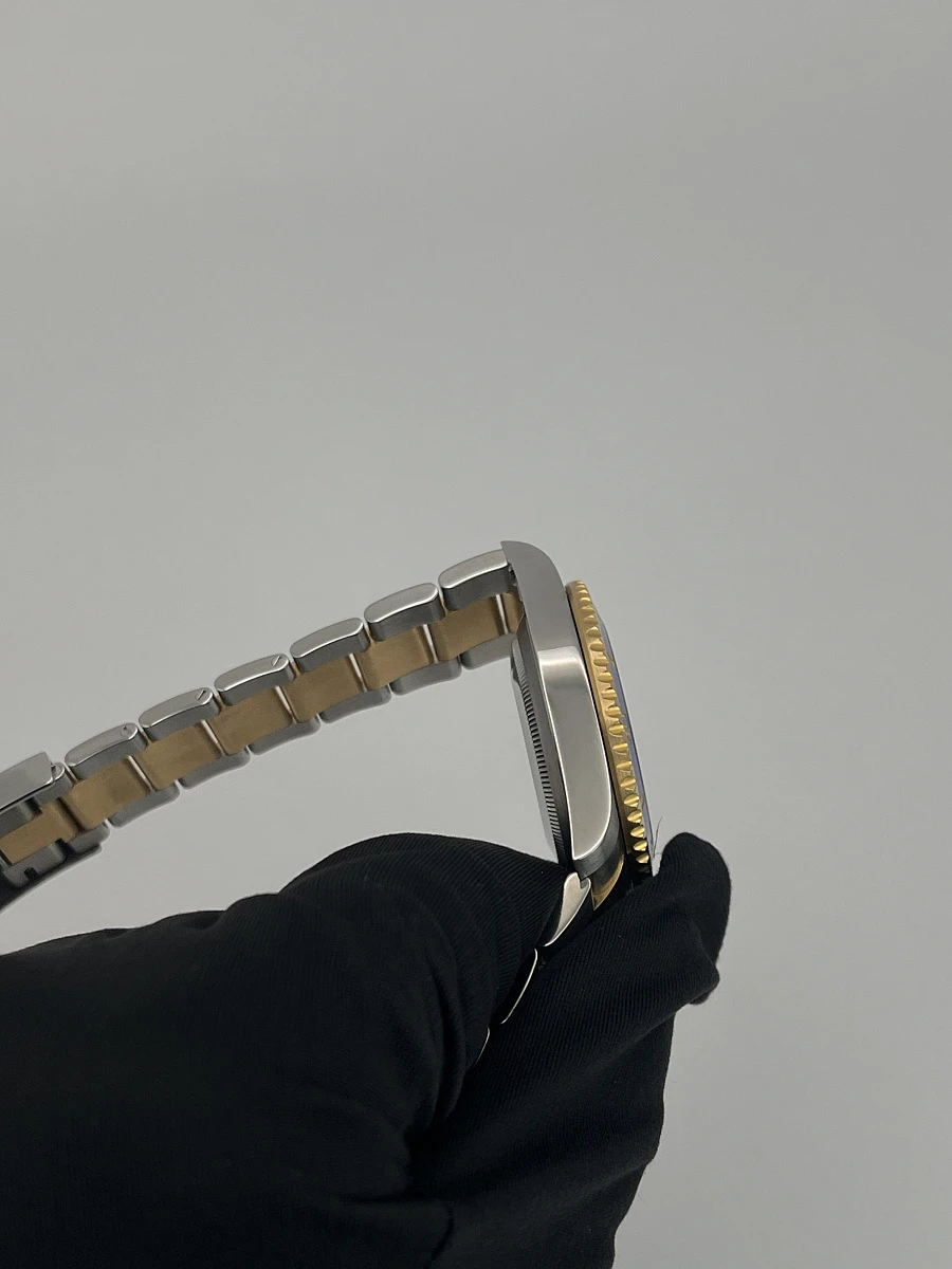 Купить копии элитных часов  Rolex Submariner Blue Diamonds Dial 116613LB: в наличии!