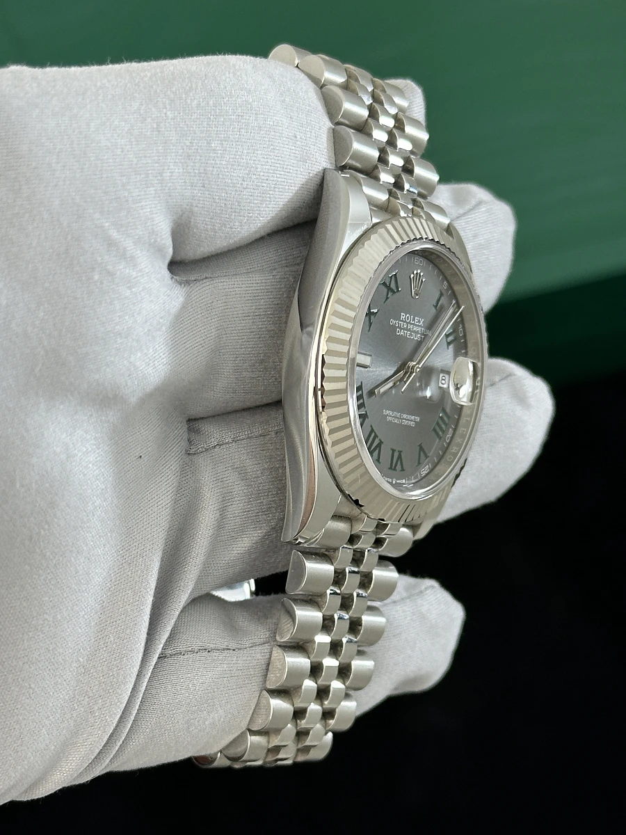 Купить копии элитных часов  Rolex Datejust 41mm Wimbledon 126334: в наличии!