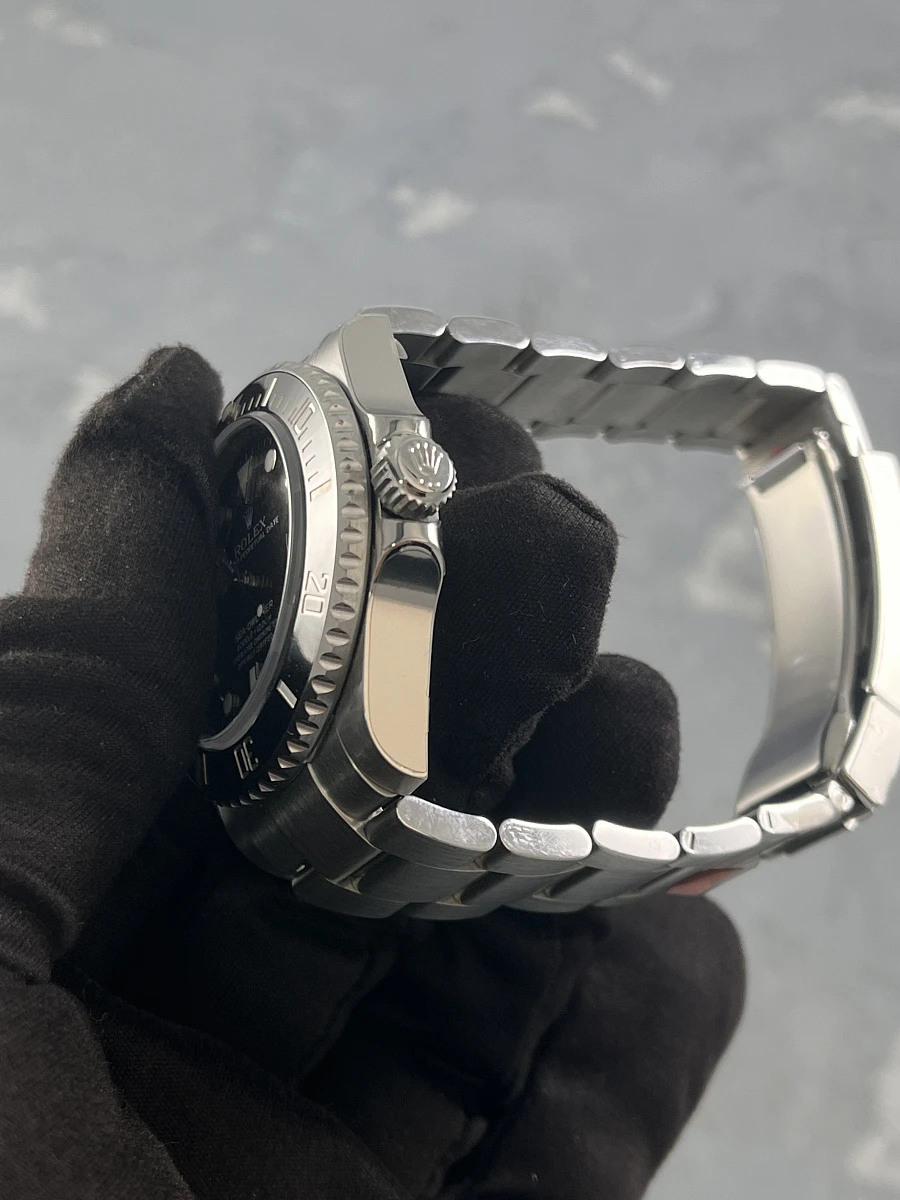 Купить копии элитных часов  Rolex Sea-Dweller 40mm Full Stickers Discontinued Model 116600: в наличии!