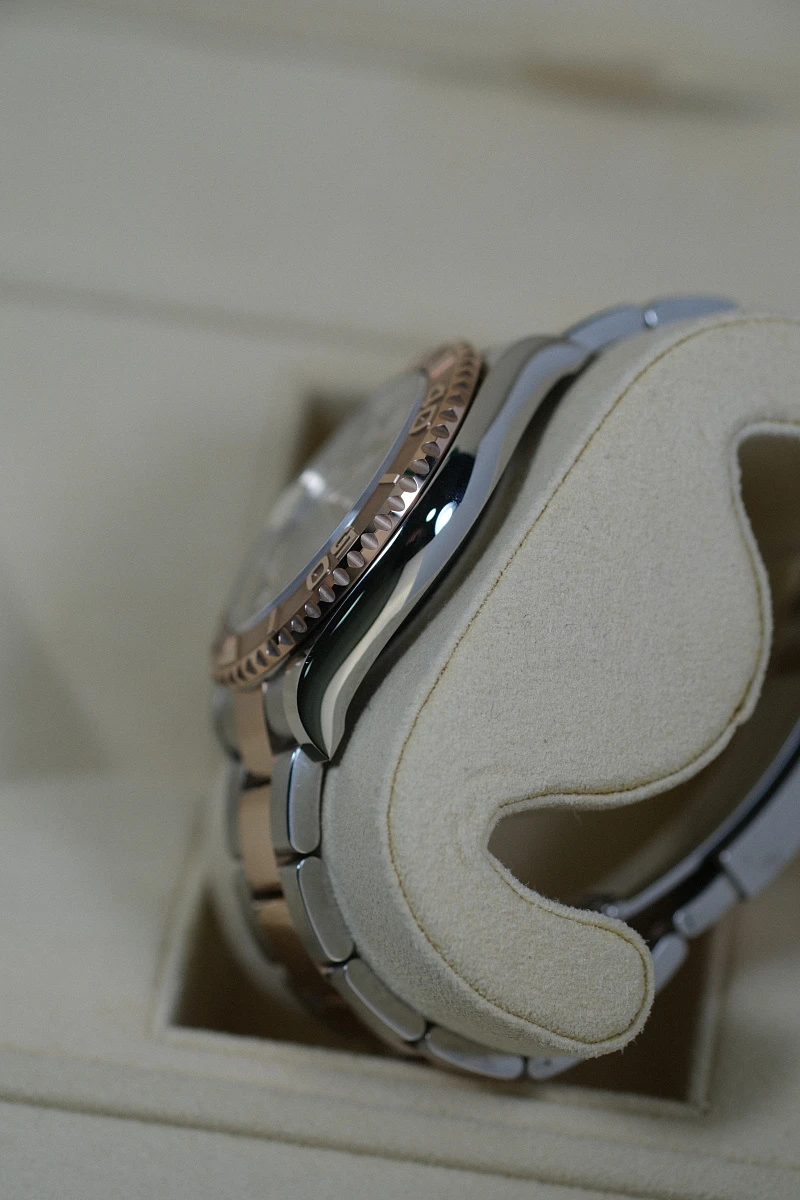 Купить копии элитных часов  Rolex Yacht-Master 40mm Steel and Everose Gold 126621: в наличии!