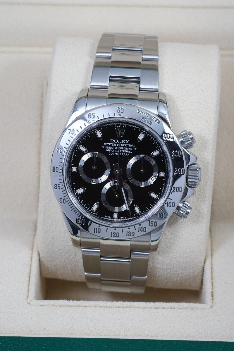 Купить копии элитных часов  Rolex Cosmograph Daytona Steel Black Dial 116520: в наличии!