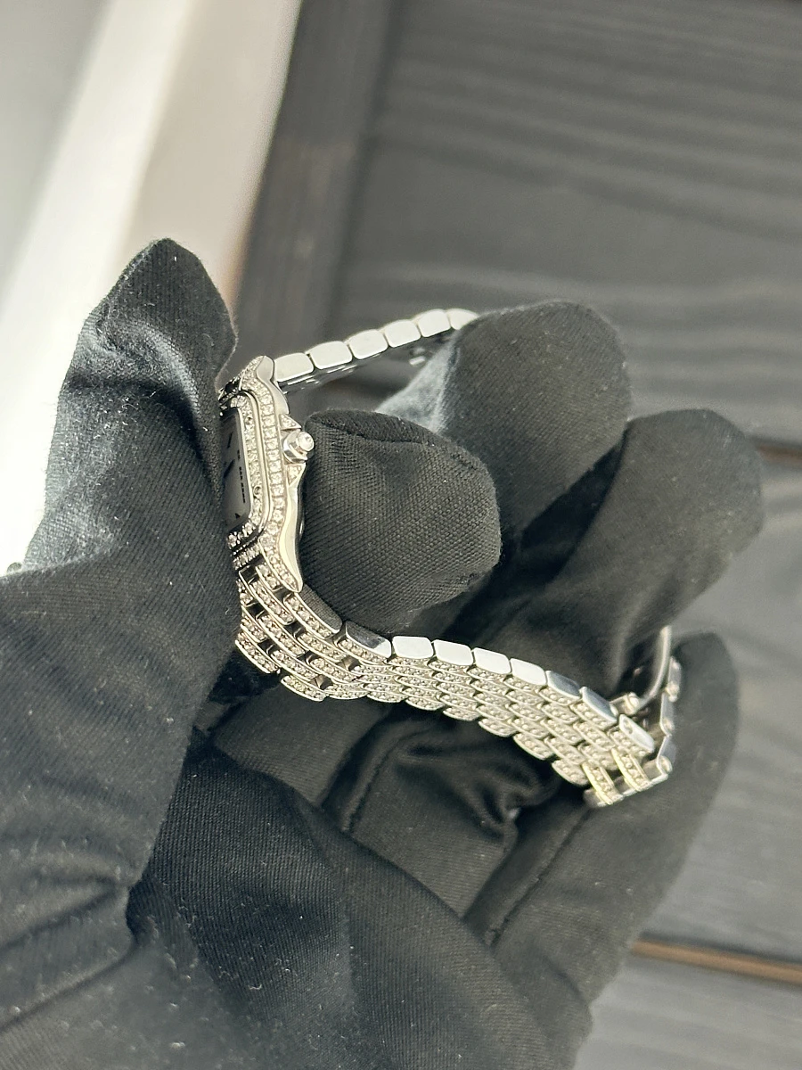 Купить копии элитных часов  Cartier Mini Panthere de Cartier Custom Diamonds Full Pave WSPN0019 FIX: в наличии!