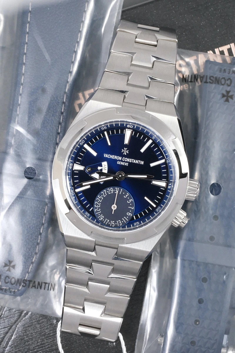 Купить копии элитных часов  Vacheron Constantin Overseas Dual Time Blue Dial 7920V/210A-B334: в наличии!