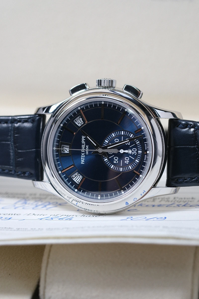 Купить копии элитных часов  Patek Philippe Annual Calendar Chronograph 5905P-001: в наличии!