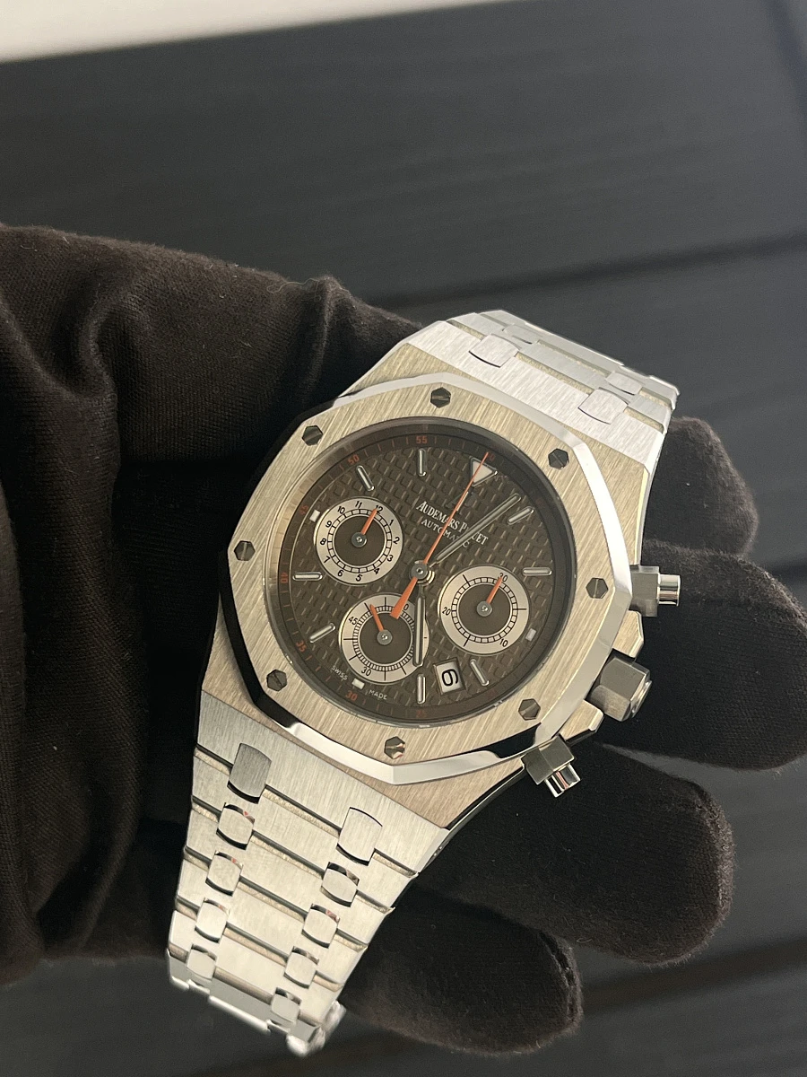 Купить копии элитных часов  Audemars Piguet Royal Oak Chronograph 39 mm Brown Dial 26300ST.00.1110ST.08: в наличии!