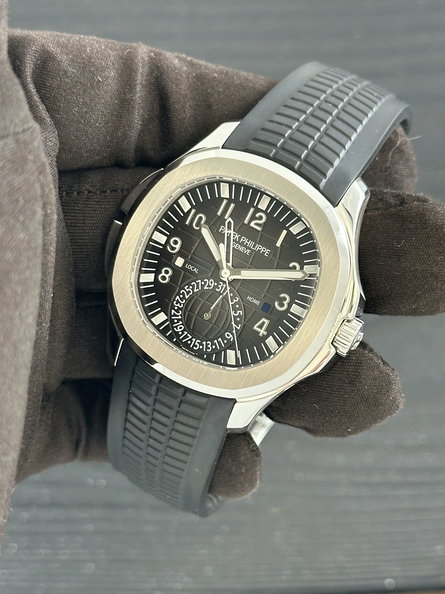 Купить копии элитных часов  Patek Philippe Aquanaut Travel Time 5164A-001: в наличии!