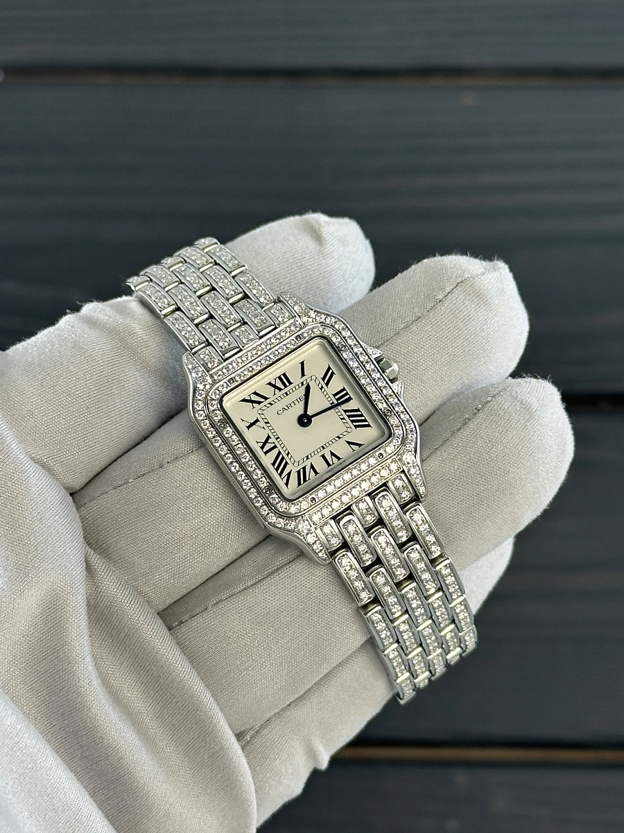 Купить копии элитных часов  Cartier Medium Panthere de Cartier Custom Diamonds Full Pave WSPN0007 FIX: в наличии!