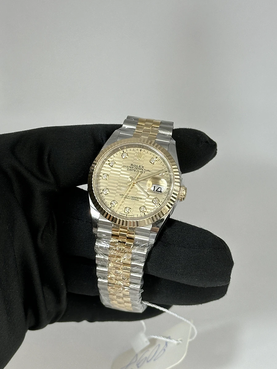 Купить копии элитных часов  Rolex Datejust 36mm Steel &amp; Yellow Gold Motif Dial Diamond Index 126233: в наличии!
