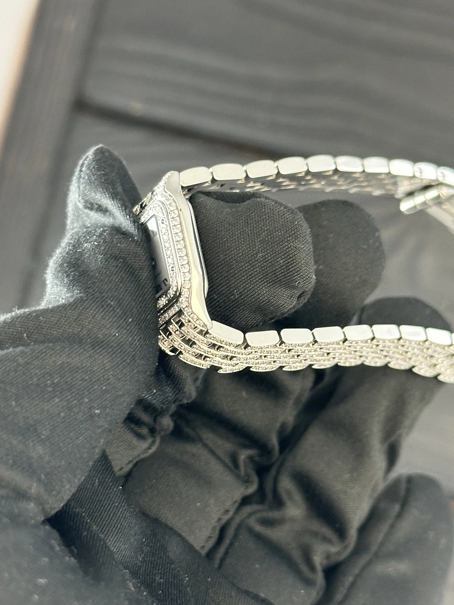 Купить копии элитных часов  Cartier Mini Panthere de Cartier Custom Diamonds Full Pave WSPN0019 FIX: в наличии!