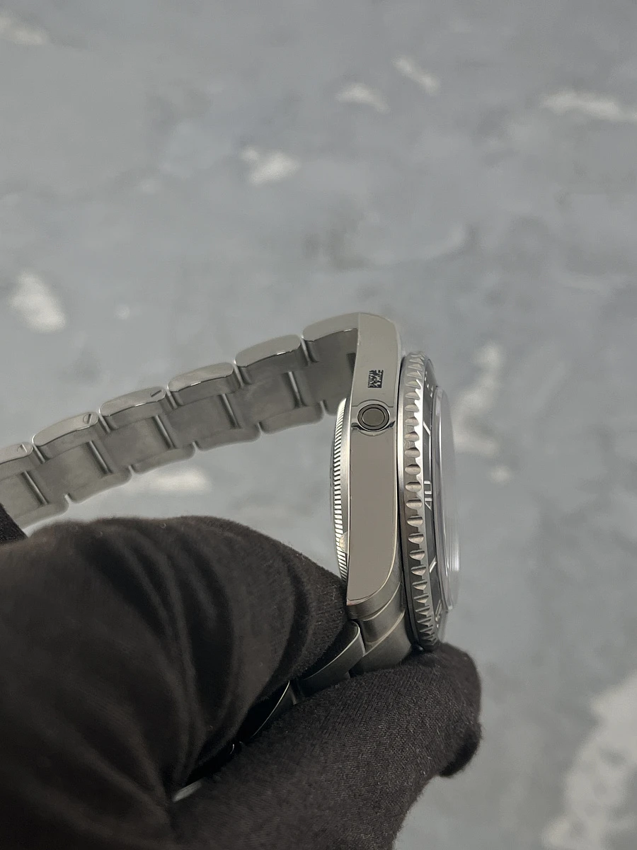 Купить копии элитных часов  Rolex Sea-Dweller 40mm Full Stickers Discontinued Model 116600: в наличии!