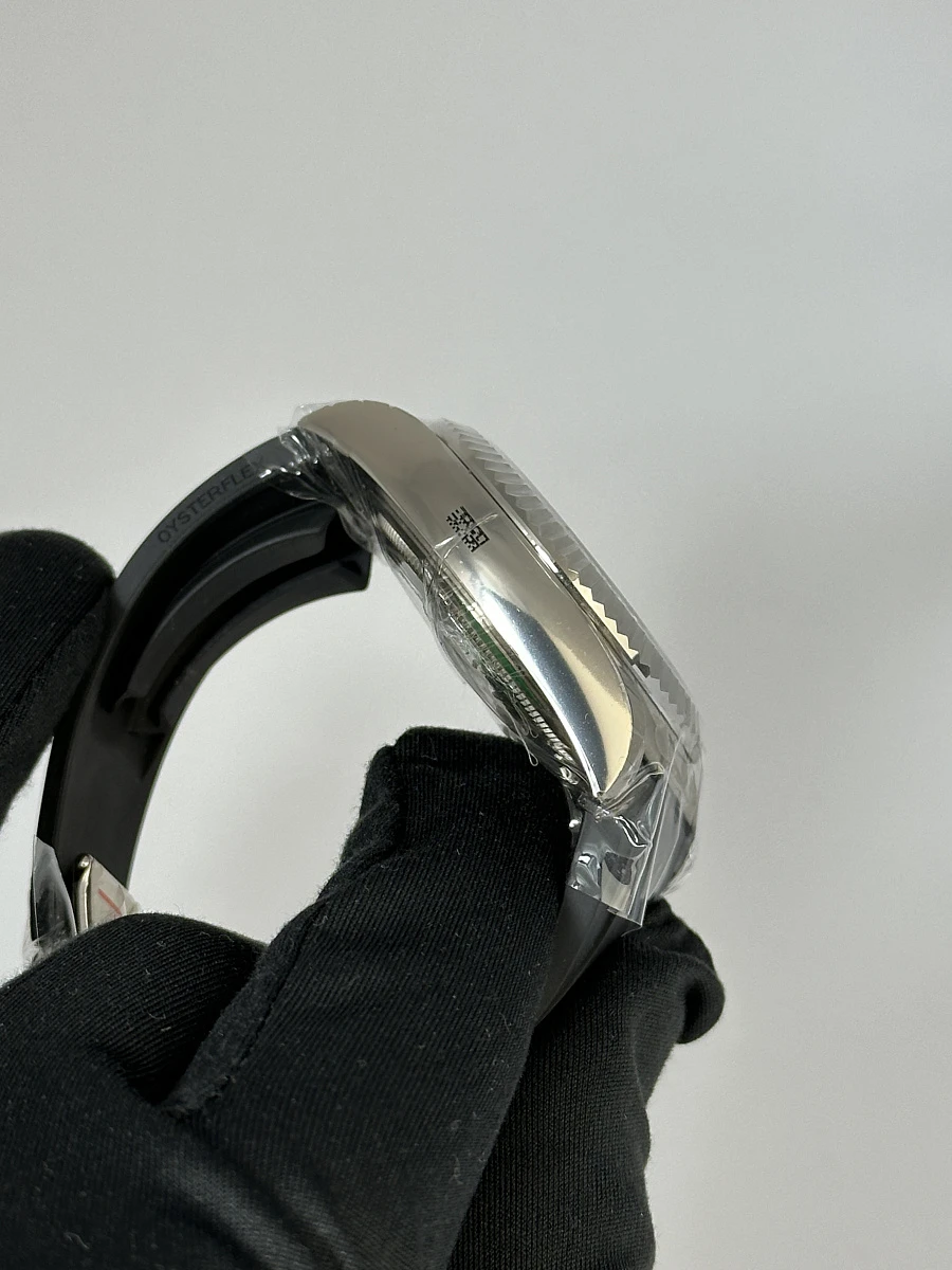 Купить копии элитных часов  Rolex Sky-Dweller White Gold Oysterflex 336239: в наличии!