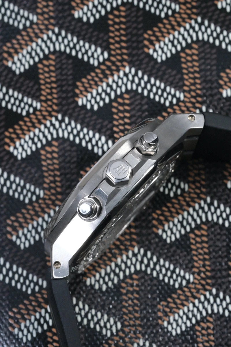 Купить копии элитных часов  Audemars Piguet City of Sails Royal Oak Chronograph LIMITED EDITION 25979ST.O.0002CA.01    : в наличии!