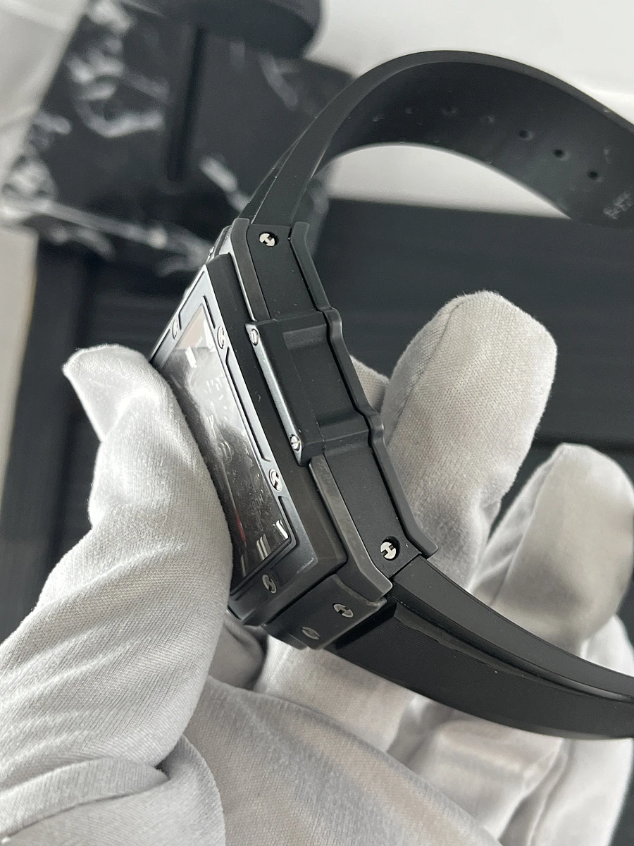 Купить копии элитных часов  Hublot Spirit of Big Bang Black Magic 45mm Ceramic 601.CI.0173.RX: в наличии!