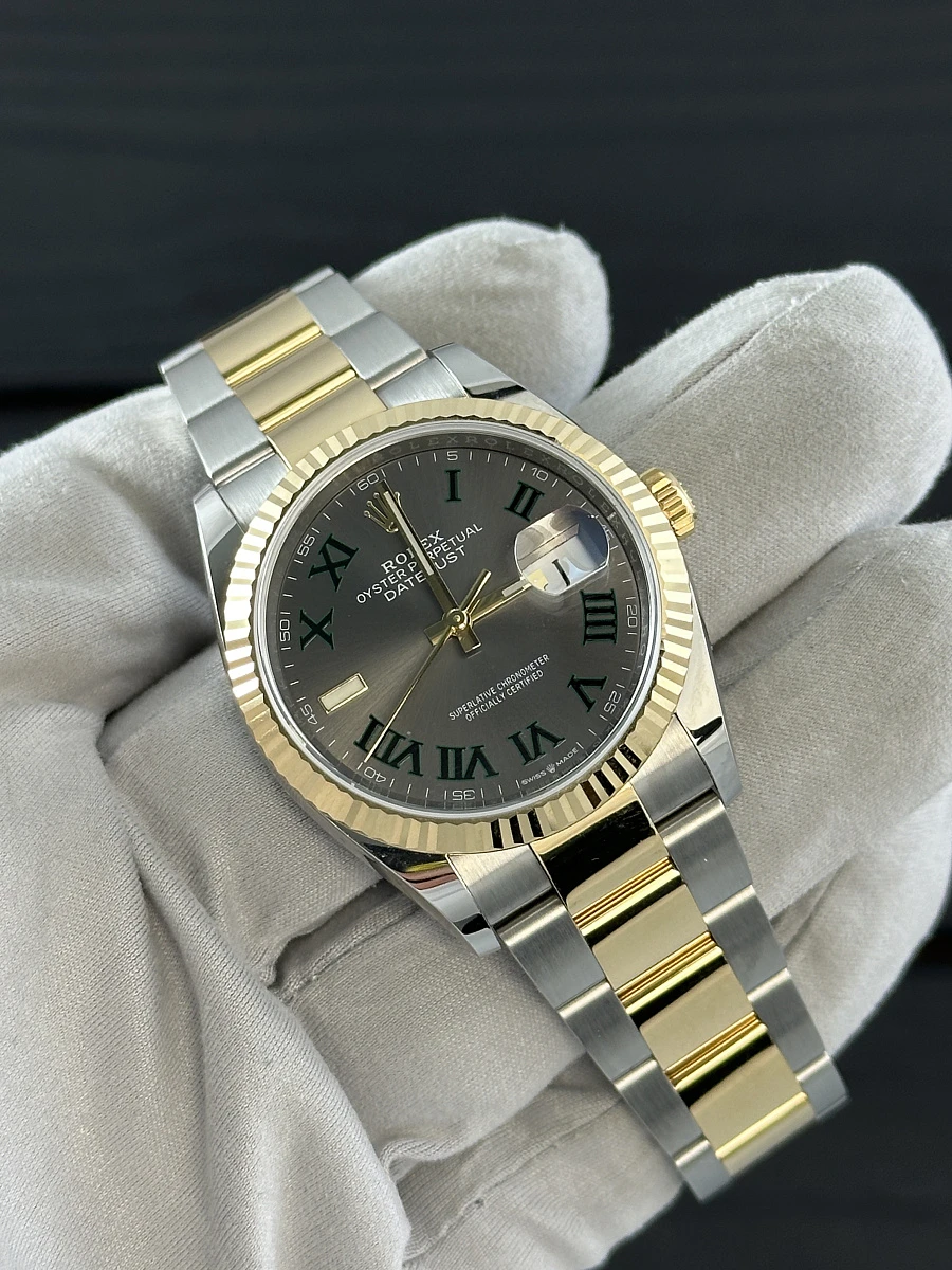 Купить копии элитных часов  Rolex Datejust 36mm Steel &amp; Yellow Gold Wimbledon Dial 126233: в наличии!