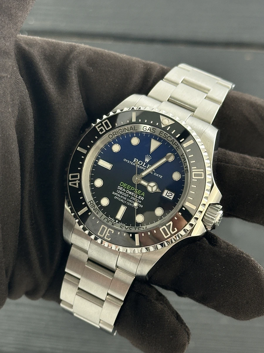 Купить копии элитных часов  Rolex Deepsea 44mm Steel 136660-0003: в наличии!
