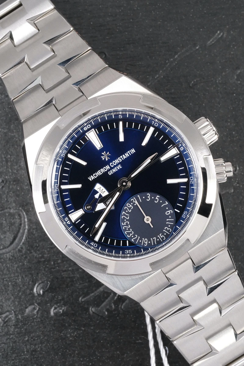 Купить копии элитных часов  Vacheron Constantin Overseas Dual Time Blue Dial 7920V/210A-B334: в наличии!
