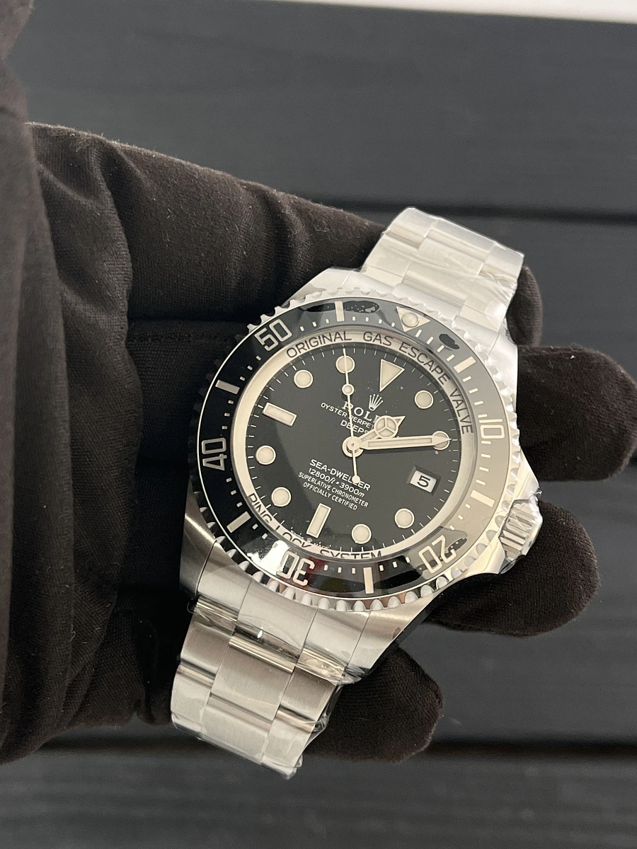 Купить копии элитных часов  Rolex Deepsea 44mm Steel 136660: в наличии!