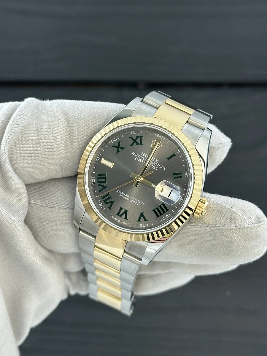Купить копии элитных часов  Rolex Datejust 36mm Steel &amp; Yellow Gold Wimbledon Dial 126233: в наличии!