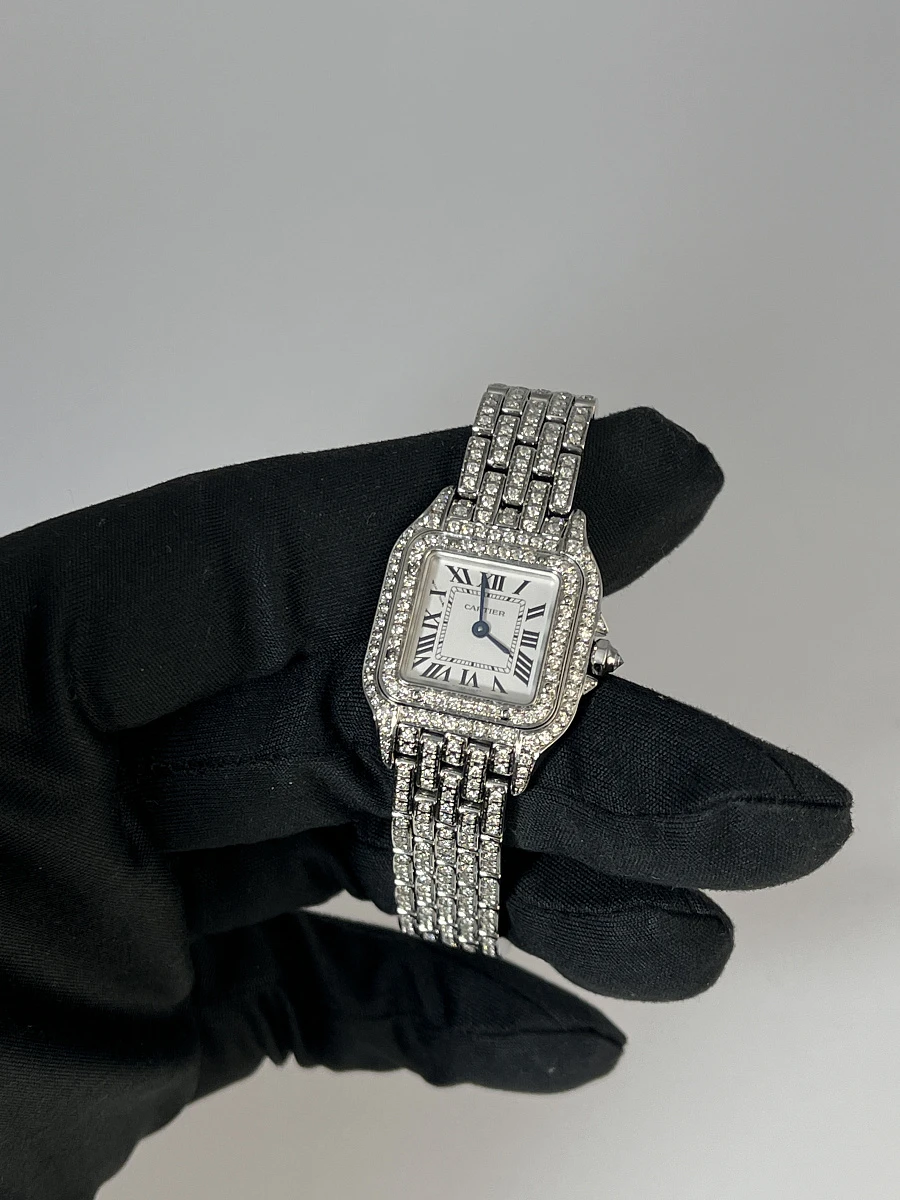 Купить копии элитных часов  Cartier Small Panthere de Cartier Custom Diamonds Full Pave WSPN0006 FIX: в наличии!