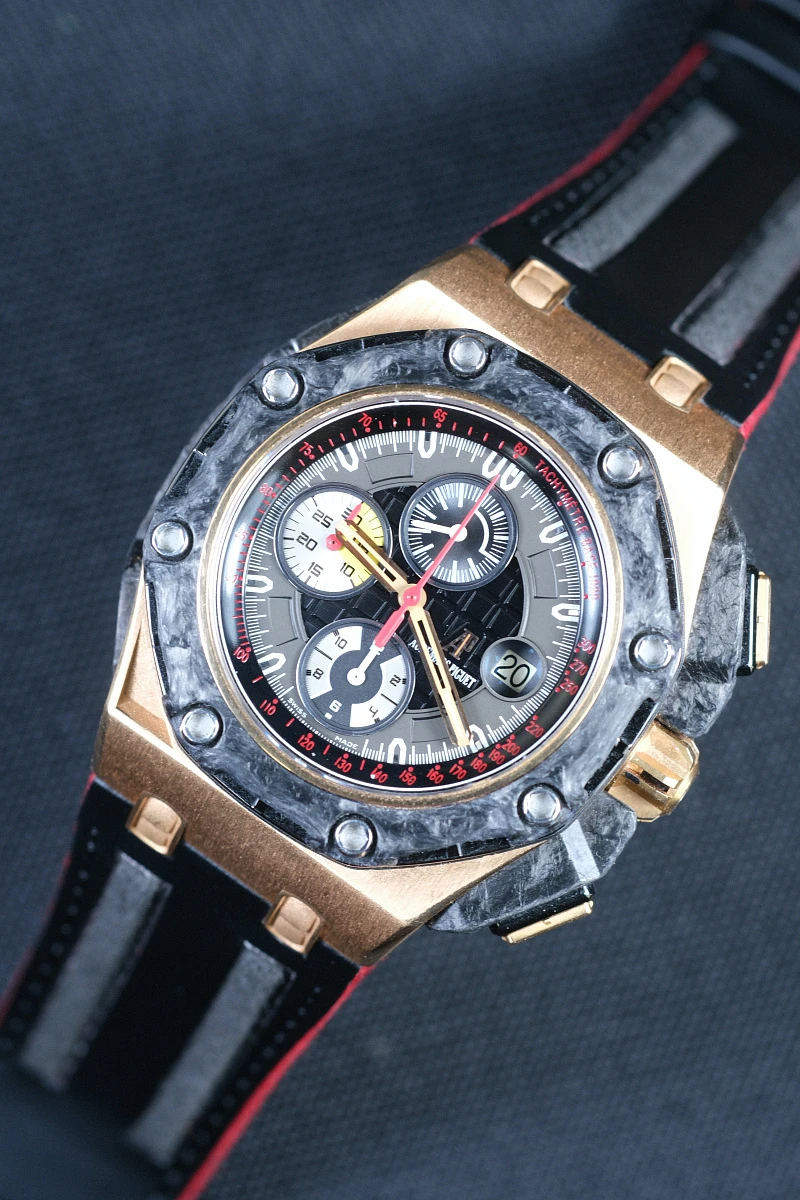 Купить копии элитных часов  Audemars Piguet ROYAL OAK OFFSHORE GRAND PRIX CHRONOGRAPH 26290RO.OO.A001VE.01: в наличии!