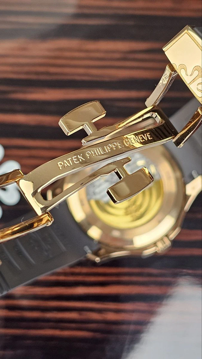 Купить копии элитных часов  Patek Philippe Aquanaut 5164R: в наличии!