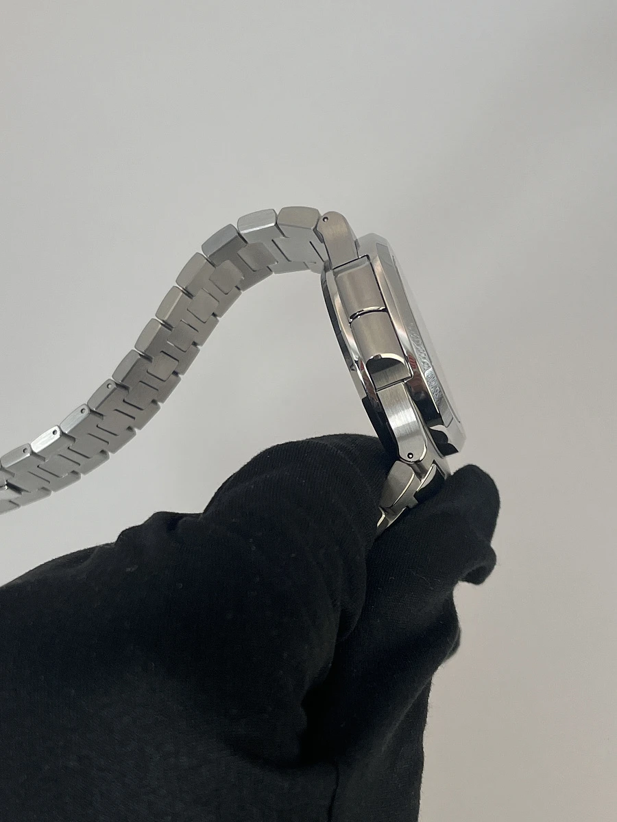 Купить копии элитных часов  Patek Philippe Nautilus Travel Time Chronograph Blue Dial 5990/1A-011: в наличии!