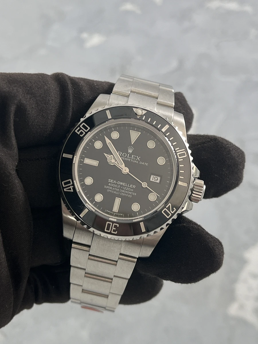 Купить копии элитных часов  Rolex Sea-Dweller 40mm Full Stickers Discontinued Model 116600: в наличии!