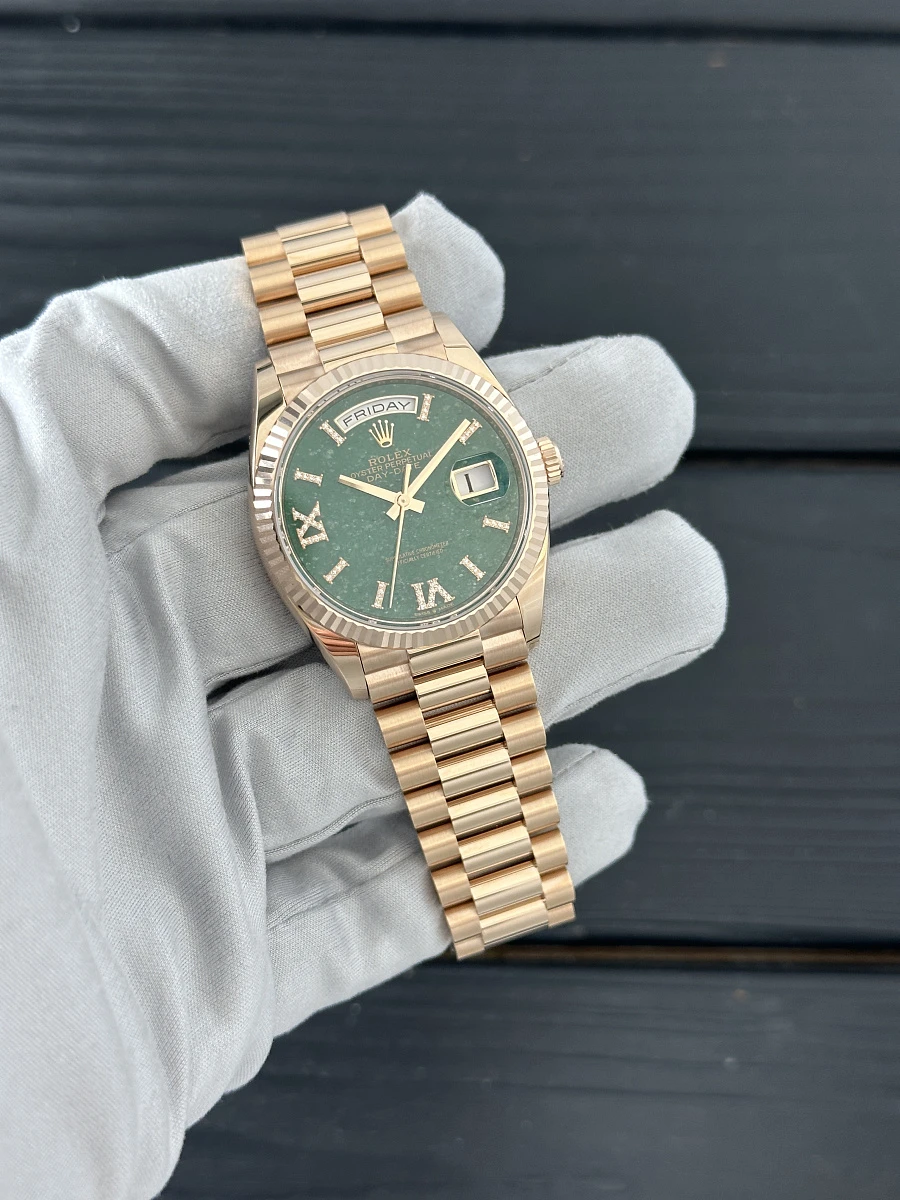 Купить копии элитных часов  Rolex Day-Date 36mm Everose Gold 128235-0068: в наличии!