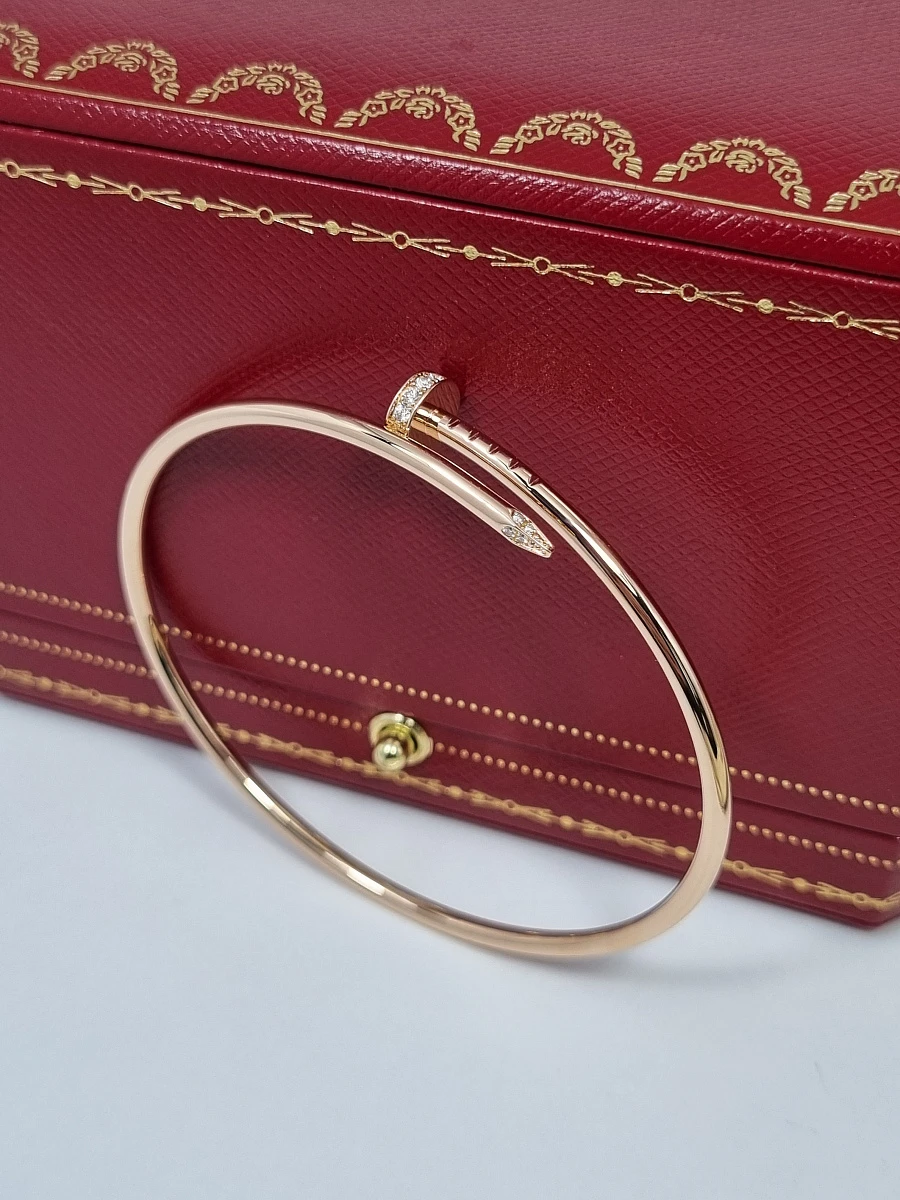 Купить украшение Cartier JUSTE UN CLOU BRACELET, SMALL MODEL B6065817: в наличии в Москве!