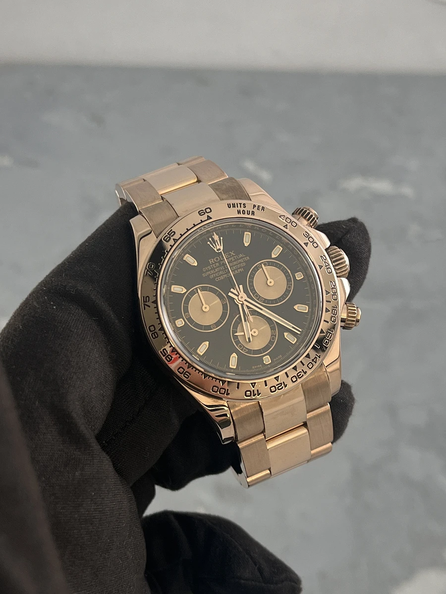 Купить копии элитных часов  Rolex Oyster Perpetual Cosmograph Daytona Rose Gold 116505-0008: в наличии!
