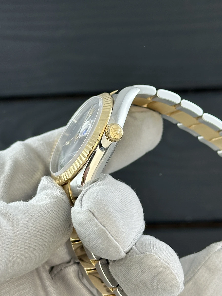Купить копии элитных часов  Rolex Datejust 36mm Steel &amp; Yellow Gold Wimbledon Dial 126233: в наличии!
