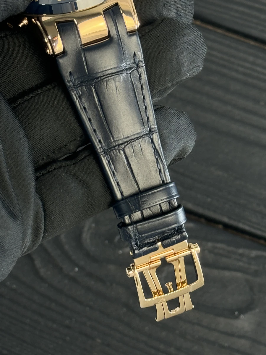 Купить копии элитных часов  Ulysse Nardin Moonstruck Rose Gold 1062-113: в наличии!