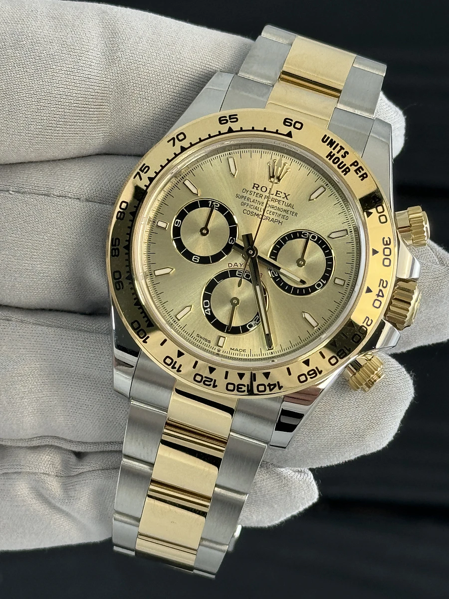 Купить копии элитных часов  Rolex Cosmograph Daytona 126503: в наличии!