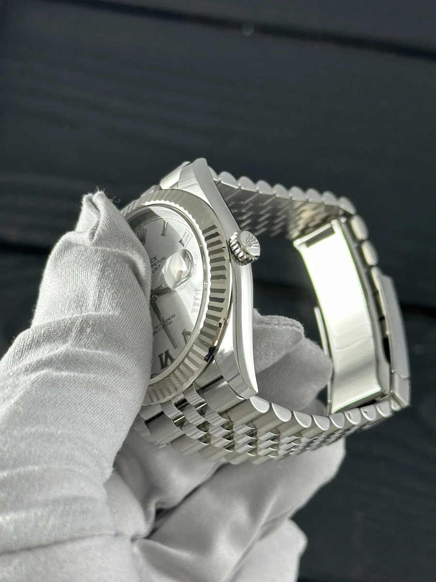 Купить копии элитных часов  Rolex Datejust 41mm White Roman Dial 126334: в наличии!