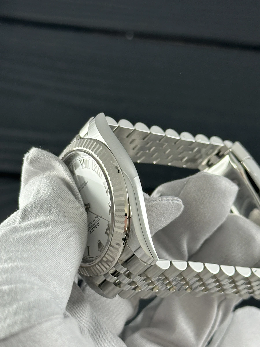 Купить копии элитных часов  Rolex Datejust 41mm White Roman Dial 126334: в наличии!