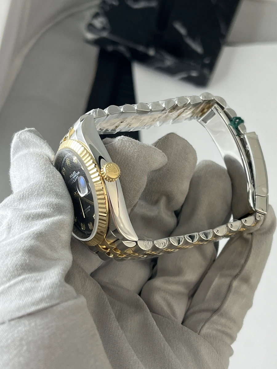 Купить копии элитных часов  Rolex Oyster Perpetual Datejust 36 mm Oystersteel and Yellow Gold 126233-0021: в наличии!