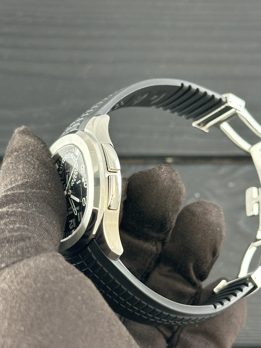 Купить копии элитных часов  Patek Philippe Aquanaut Travel Time 5164A-001: в наличии!